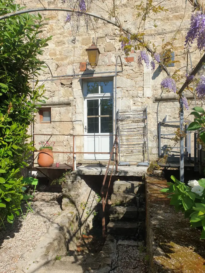 Les Ursulines — Studio 2 personnes — gîte à Poligny dans le Jura