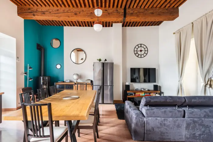 Gîte des Ursulines à Poligny, location de vacances dans le Jura — salle à manger (photo 5)