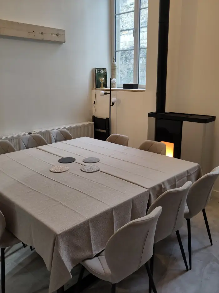 Gîte des Séquanes à Poligny, grande maison 14 personnes dans le Jura — salle de bain (photo 4)