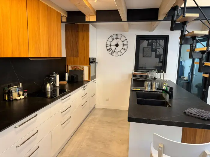 Gîte des Séquanes à Poligny, grande maison 14 personnes dans le Jura — chambre (photo 3)